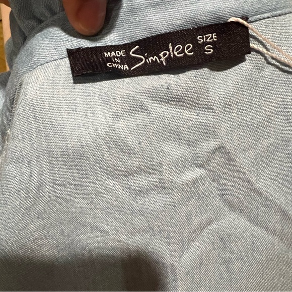 19.Simplee light blue button down shirt w white floral details brand new size S - Picture 11 of 11